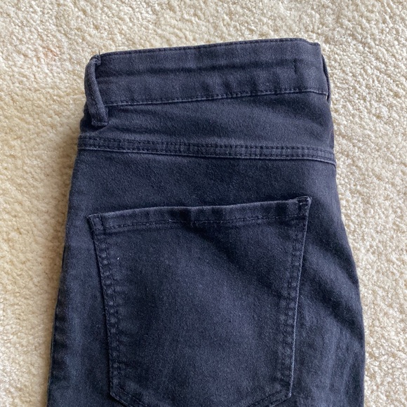 Zara Black Denim Jeans - Picture 2 of 8